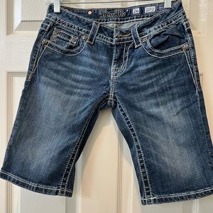 Miss Me Bermuda shorts